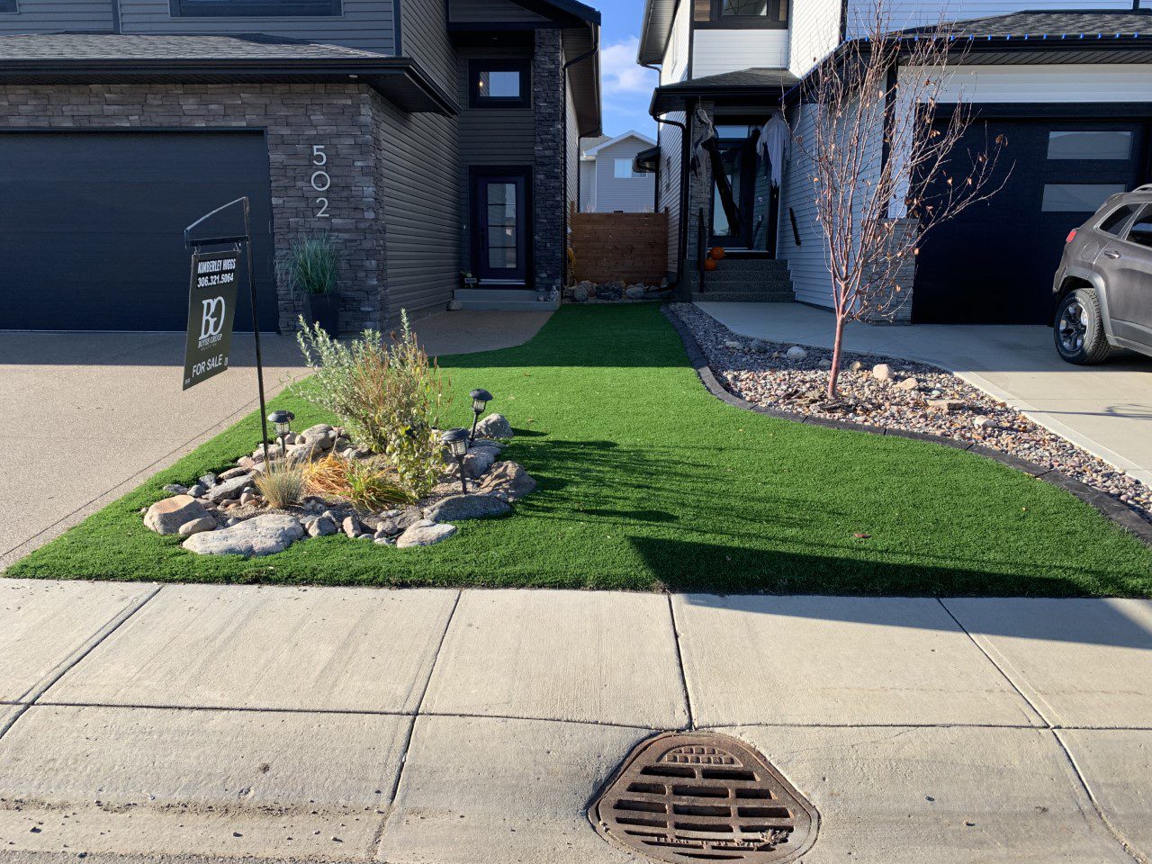 Saskatoon landscaping Turf Doctor Turf and stones_2309
